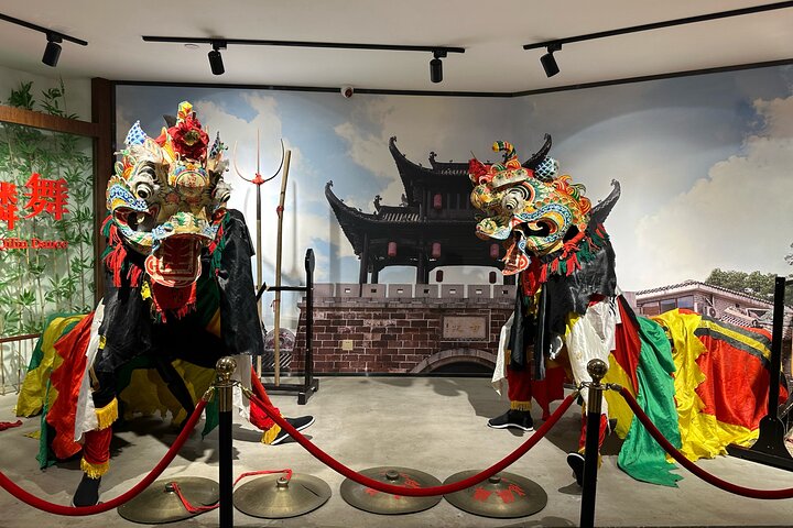 From Hong kong to Shenzhen tour with Flexible Itinerary / English