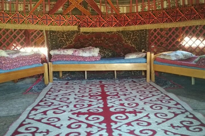 Private 2-Day Aydarkul & Yurt Camp Tour: Samarkand-Bukhara