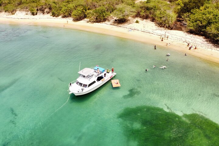 Culebra Snorkel and Beach Day with Lunch and Drinks