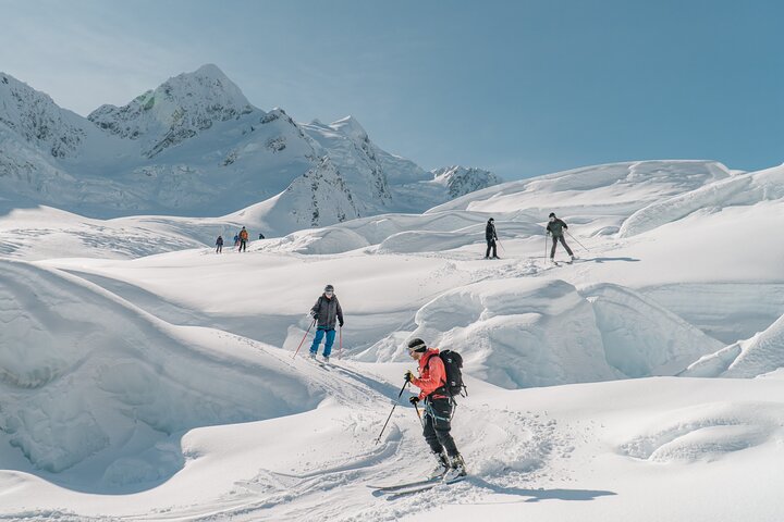 Guided Skiing Experience on the Tasman Glacier