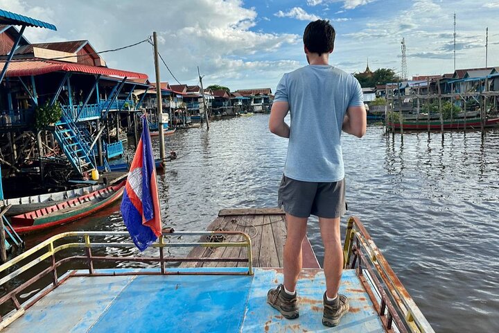Kompong Phluk Floating Village Half-Day Tour ( Morning / Sunset )