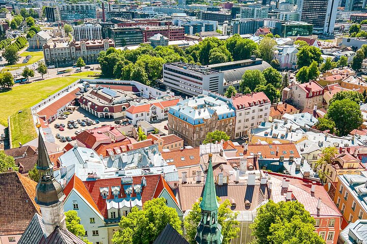 Helsinki to Tallinn Guided Tour -cruise ticket & pick up included