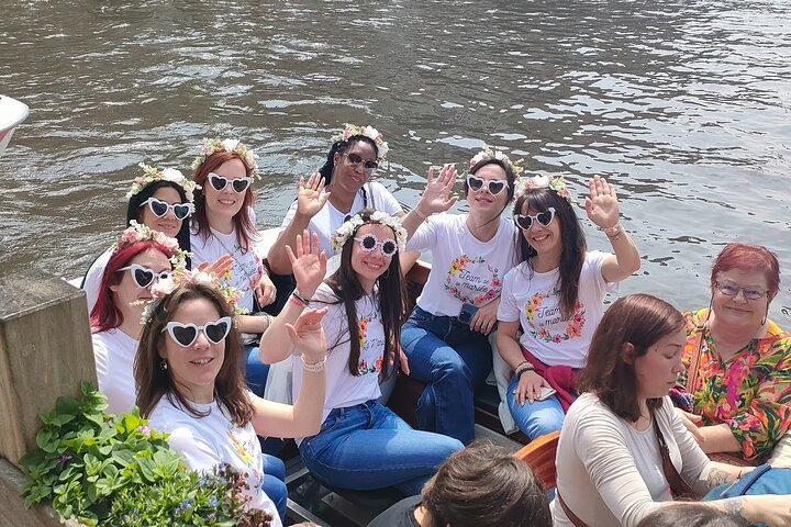Guided boat trip and walk