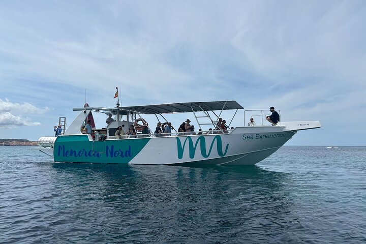 Boat trip through the coves of northern Menorca from Fornells