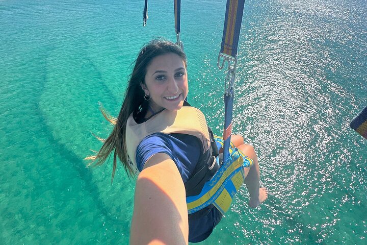 Parasailing on the Gold Coast, Fly solo, Tandem or Triple