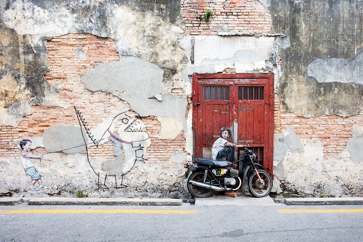 6 Hours Enchanting Exploration in Penang