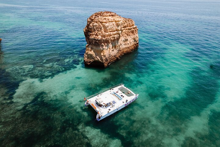Catamaran Mara Caves, Swim & Food