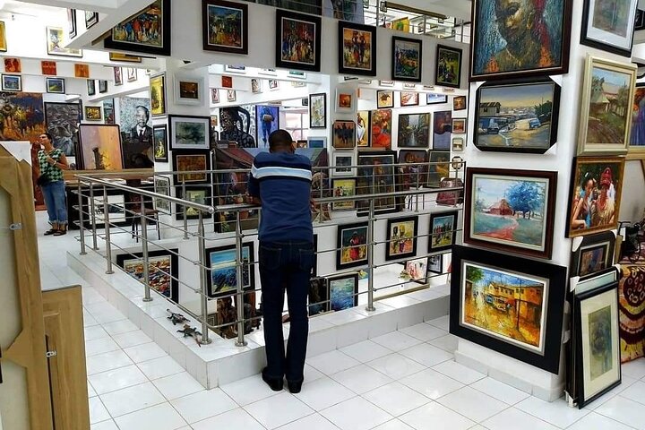 Discover Lagos in 48 Hours: Culture, Markets, History & City Life