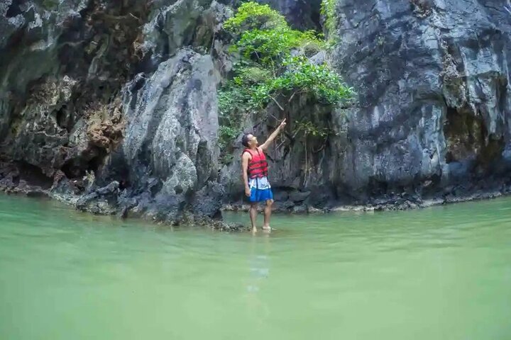 El Nido Big Lagoon and Tropical Island Private Tour with Transfer