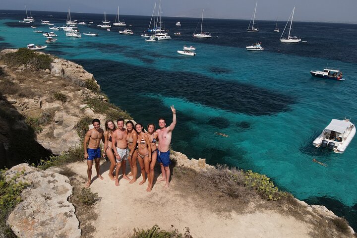 Favignana and Levanzo, Egadi islands tour by boat from Trapani