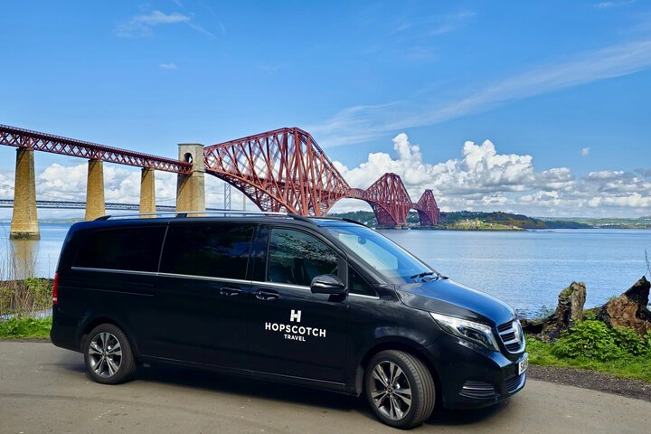 Edinburgh: The Outlander Privately Guided Tour in Luxury Minivan
