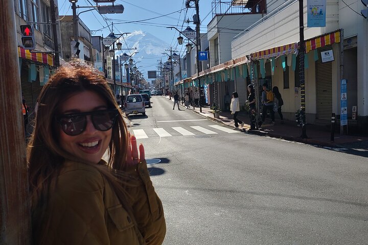 Self-Drive Open-Top Roadster Rental Experience around Mt. Fuji