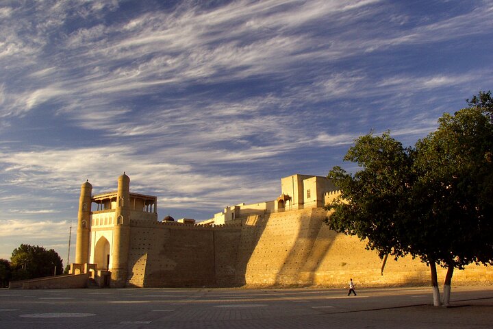 2 Days Bullet Train Tour from Tashkent in Samarkand and Bukhara