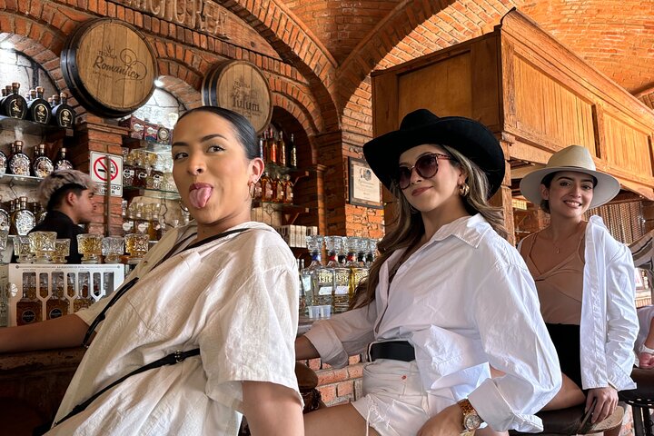 Full Day in Tequila with Tasting and party in Cantaritos