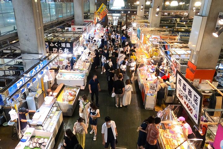 From Fukuoka: Yamaguchi Highlights and Karato Market Private Tour