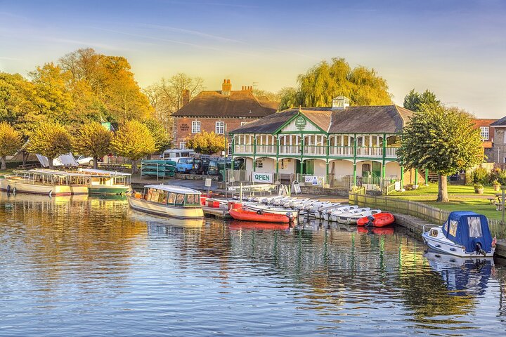 The WalkTalkShow.co.uk - Guided Tour of Stratford upon Avon