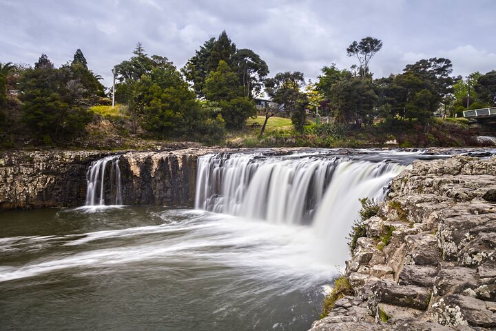 Bay of Islands Scenic Tour