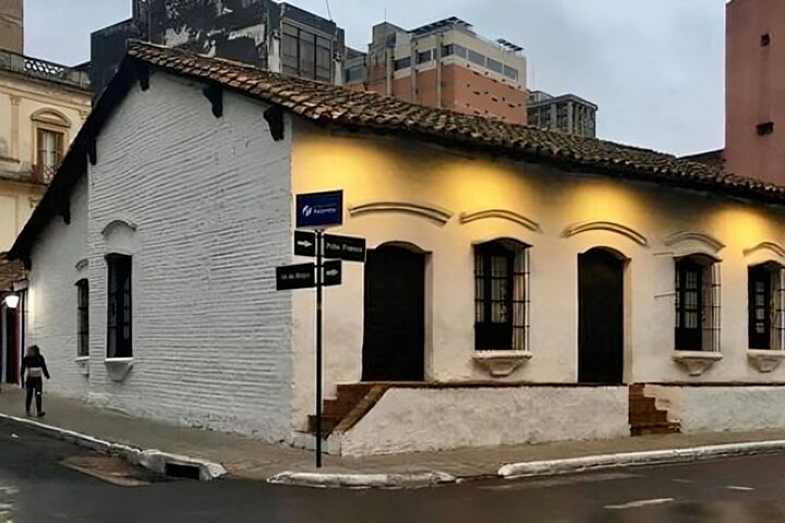 Asuncion Highlights Walking Tour with a Guide