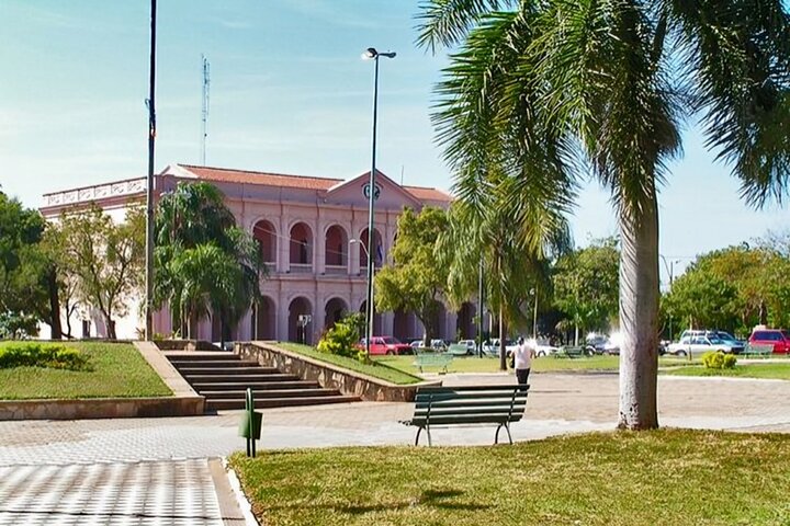 Asuncion Highlights Walking Tour with a Guide
