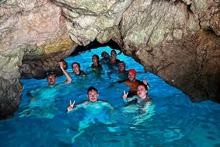 Kayak Javea Guided Cala Granadella, llop marí cave, cala en caló