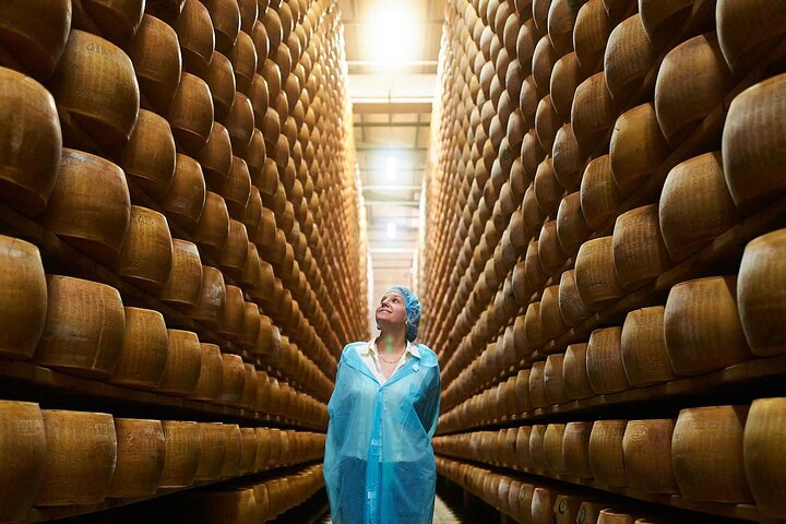 The art of Parmigiano Reggiano and real Balsamic vinegar