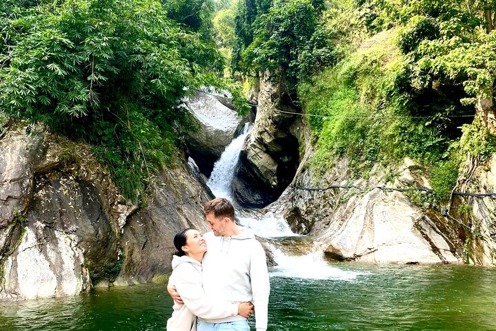 Ha Giang Loop 3D2N Private Car Tour (English speaking Driver)