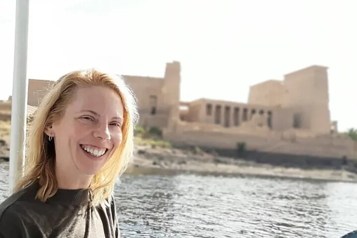 4-Day Nile Cruise sails Aswan to Luxor&Abu Simbel.Hot air Balloon