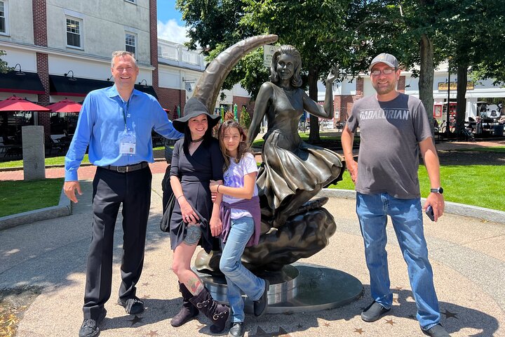 Wicked Awesome Tours: Witch Trial History and Salem Haunts!