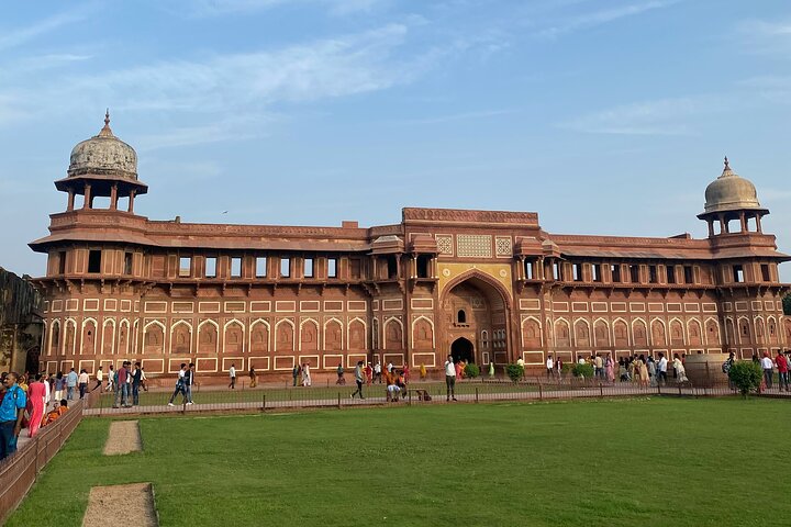 4 Day Golden Triangle with Ranthambore Tiger Safari Tour from Delhi