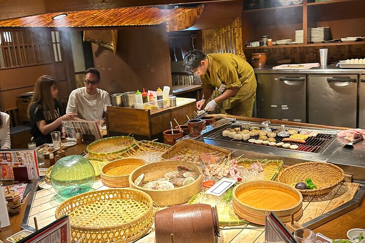 Osaka Food Tour: 17 Delicious Dishes at 4 Local Eateries