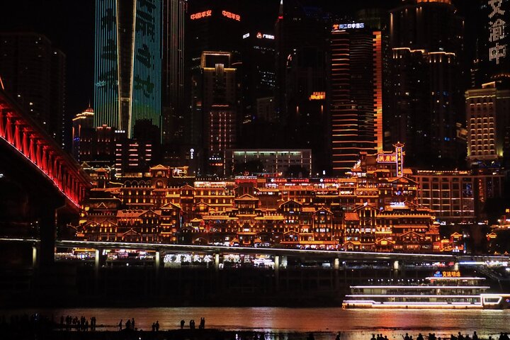 Premium Chongqing Private Tours: Highlights, Night View or Cruise