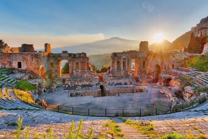 Catania Airport Transfer ↔ Syracuse , Taormina or Giardini Naxos