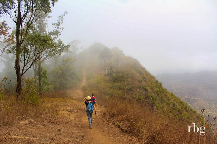 Hiking to Vale de Gongon – Sierra Malagueta Trail