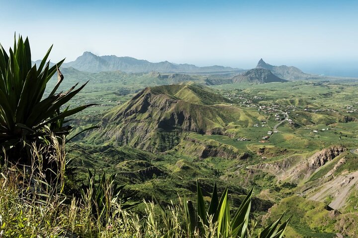 Hiking to Vale de Gongon – Sierra Malagueta Trail