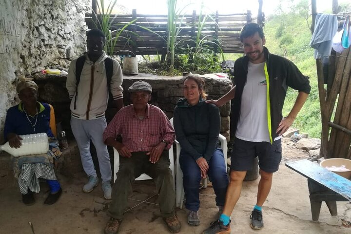 Hiking to Vale de Gongon – Sierra Malagueta Trail