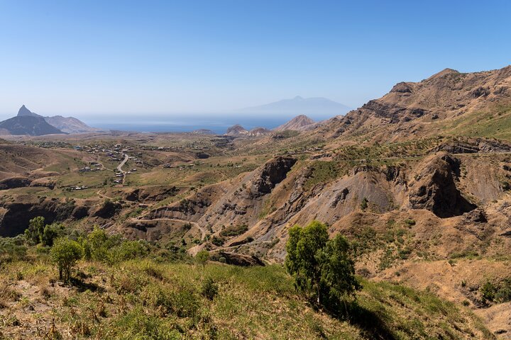 Hiking in Serra Malagueta Natural Park – Scenic Trails & Nature