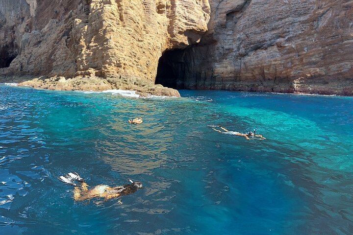 Third Island: Ilhéu das Cabras Boat Tour + Snorkeling