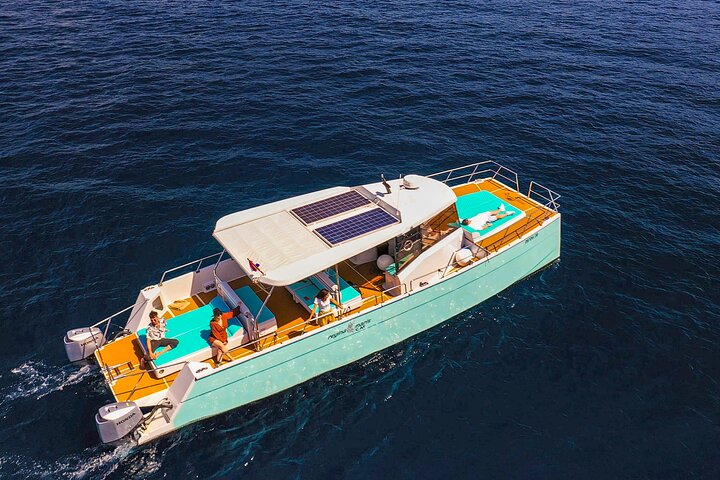 Small Group Blue Cave & Elaphiti Islands Boat Tour from Dubrovnik