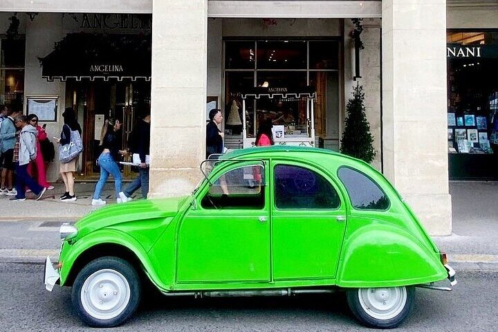 Discover Paris in Style Aboard a Classic French Vintage Car!