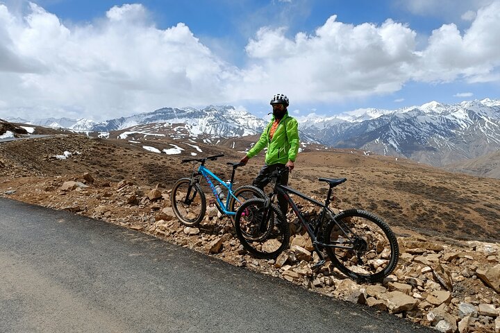Downhill Mountain Biking Adventure at Komic