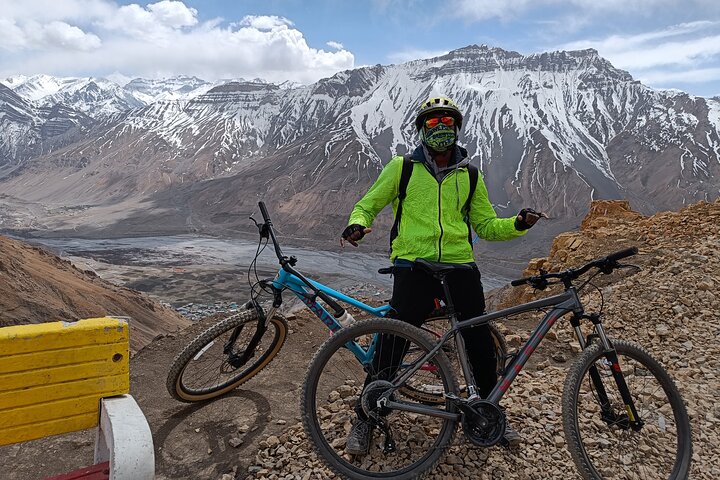 Downhill Mountain Biking Adventure at Komic