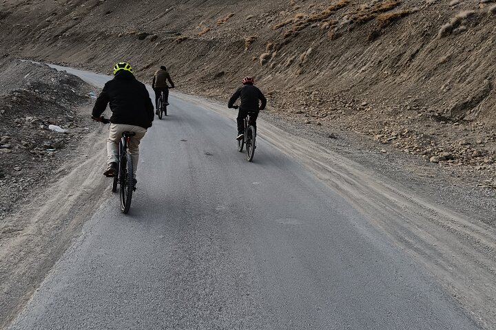 Downhill Mountain Biking Adventure at Komic