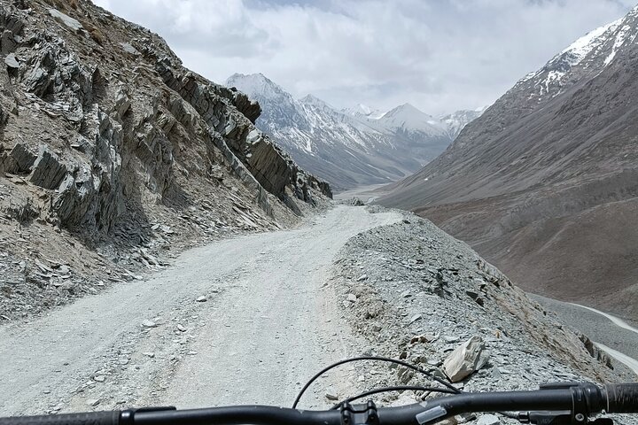 Downhill Mountain Biking Adventure at Komic
