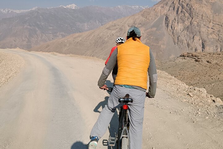 Downhill Mountain Biking Adventure at Komic