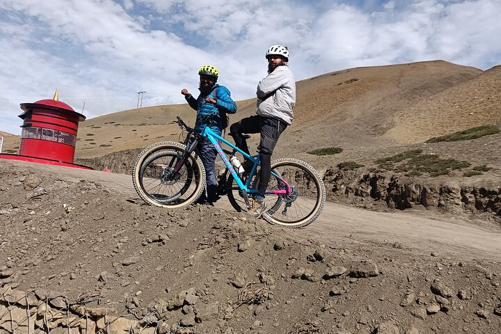 Downhill Mountain Biking Adventure at Komic