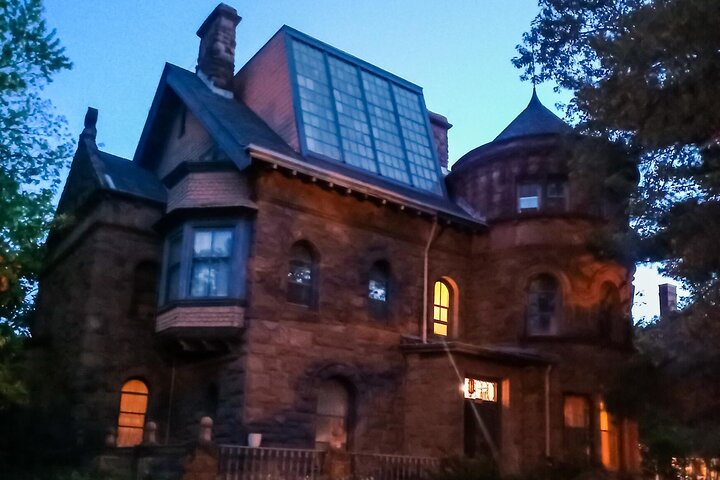 Spirits of Summit Avenue Walking Tour