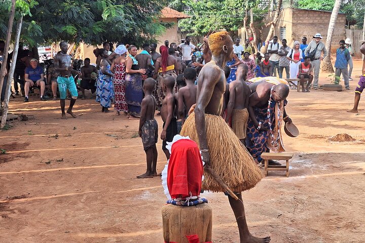 Shore excursion in Lomé : Vodoo Ceremony and Cultural Tour