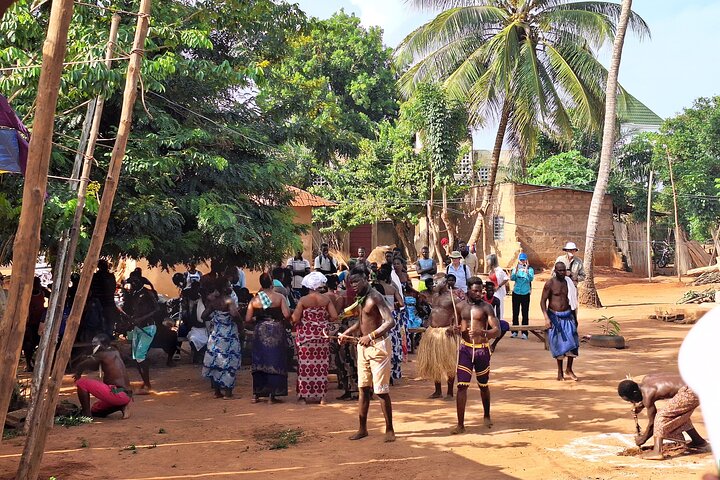 Shore excursion in Lomé : Vodoo Ceremony and Cultural Tour