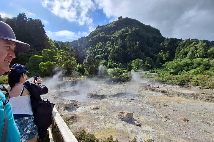 Essential San Miguel: 2 Day-Tour of Natural Wonders & Top Spots