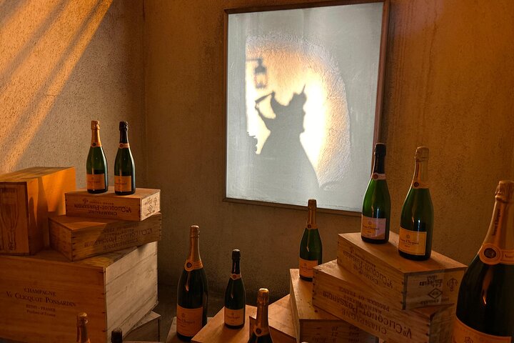 Reims or Epernay: Full day Veuve Clicquot family grower & lunch